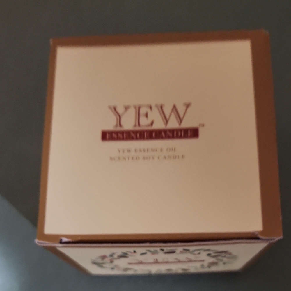 Essence Candle - Cream and Brown